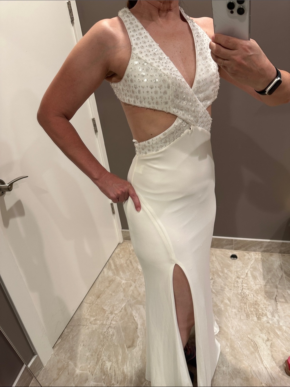 Mac Duggal Floral Sequined Cutout Sheath White Gown Size 0 - Picture 5 of 10